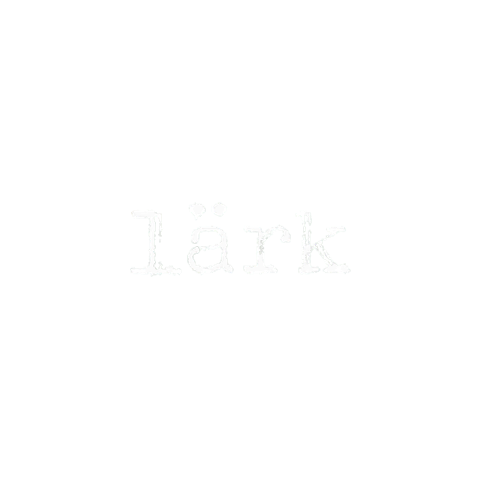 Logo lark blanco sin fondo
